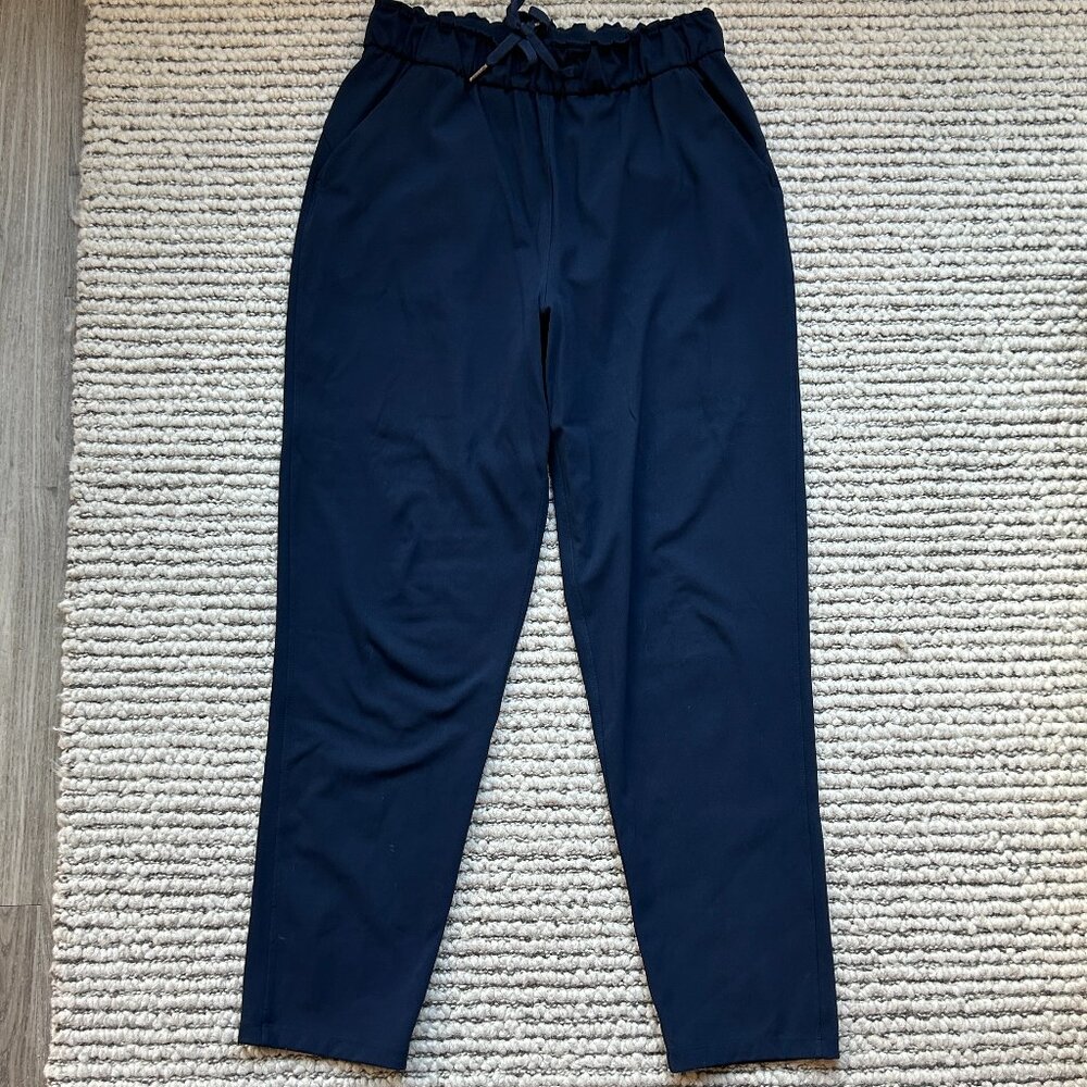 Lululemon Jogger (Size 6, Blue, Women's)